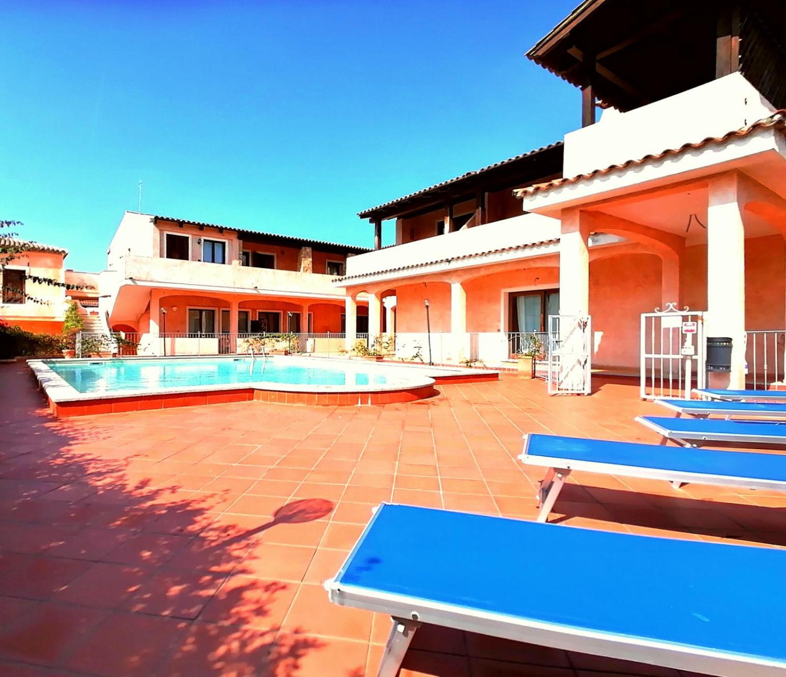 Rosy Holiday home